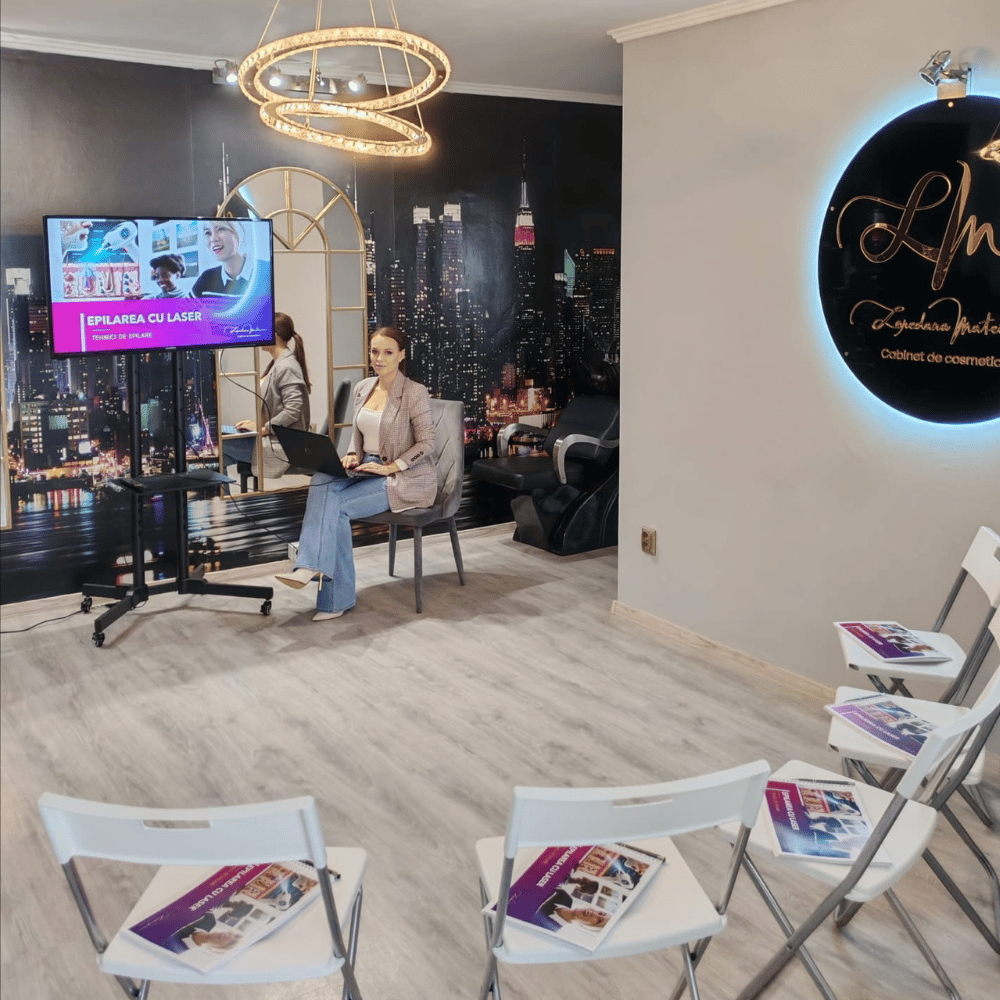 Home 5 Loredana-Mateciuc-Trainer-&-Formator-Estetician